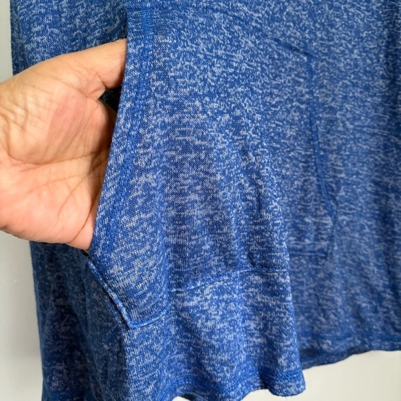 Danskin Now Active Sleeveless V-Neck Hoodie Top Size: Small - Picture 4 of 6